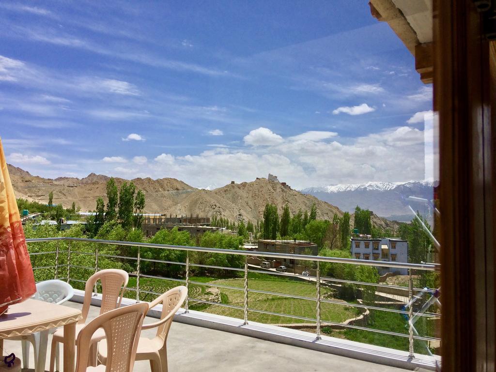 Heschuk Guest House Leh Kültér fotó